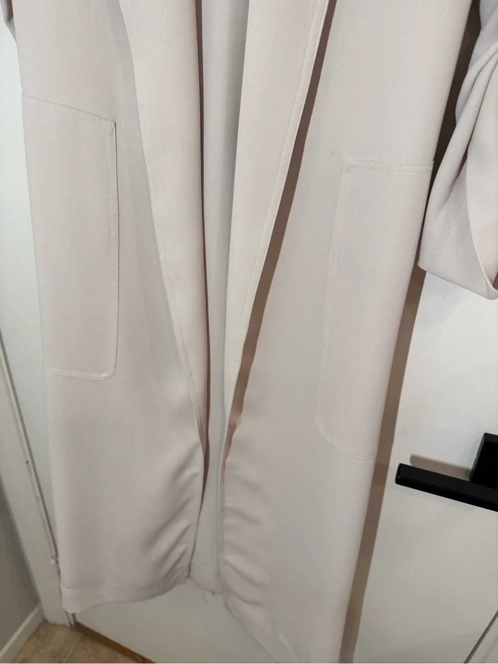 Babaton aritzia lightweight
